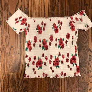hollister off the shoulder rose crop top